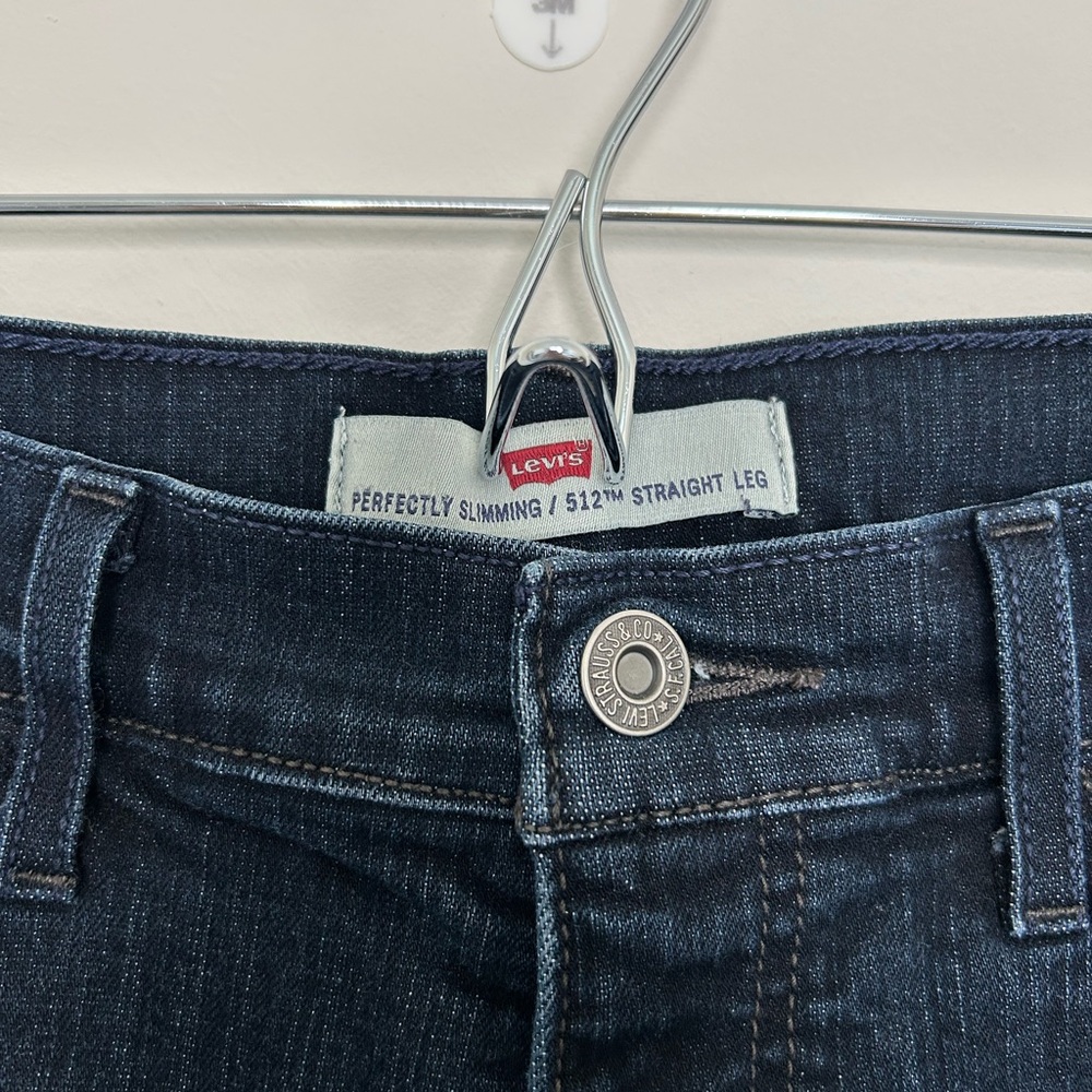 Levi’s Perfectly‎ Slimming 512 Straight Leg Jeans Denim Size 8M - Picture 2 of 8